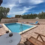 4 Bedroom Beautiful In * Valtura