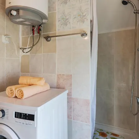 Stunning In With Kitchen Valtura