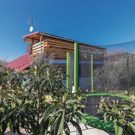 4 Bedroom Beautiful In