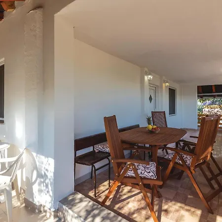 Holiday home Stunning In With Kitchen *