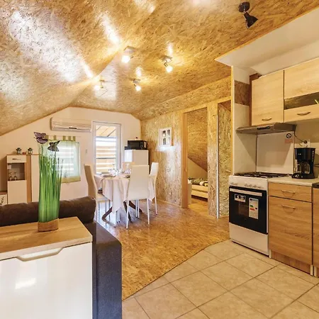 Stunning In With Kitchen Holiday home